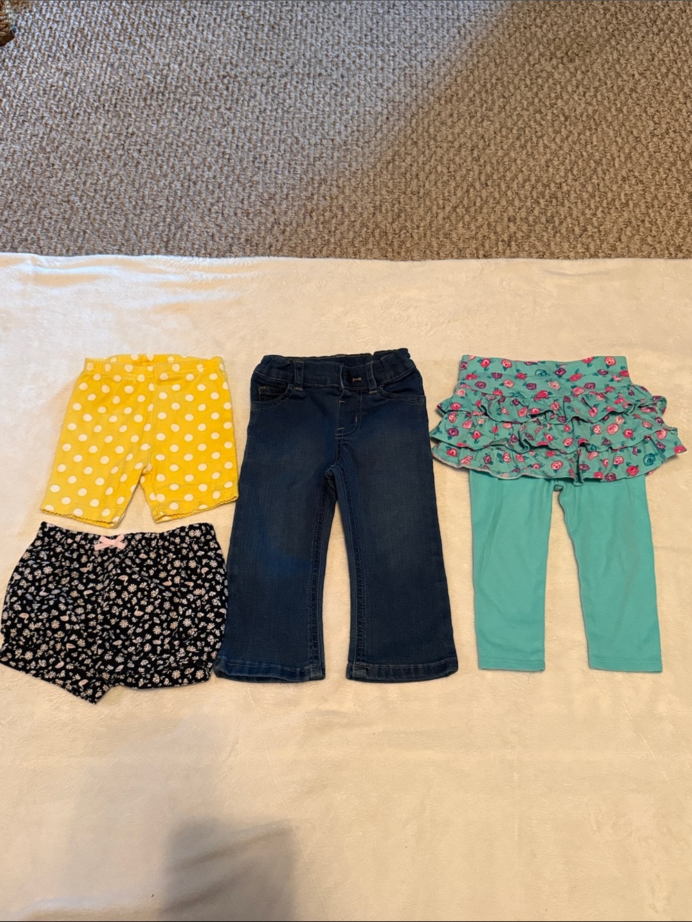 Girl’s 18M Clothing Bundle - Picture 8 of 13